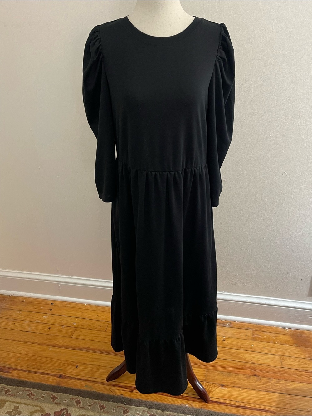 WHO WHAT WEAR Black Puff Sleeve Tiered Midi Dress Size S